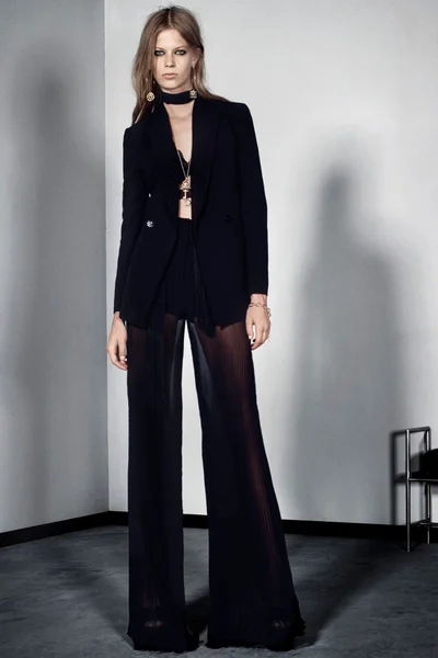 Look 28